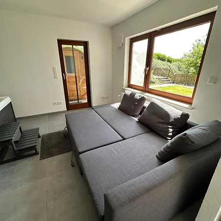 Mit Whirpool, Fasssauna Und Massagesessel - *